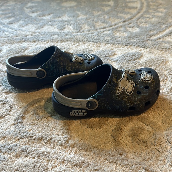 Star Wars Crocs. Boys size 12 - Picture 3 of 7
